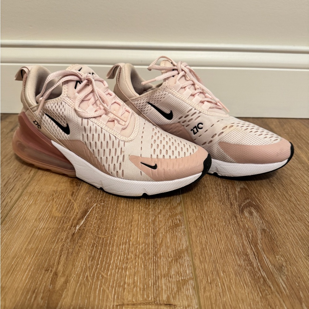 Nike Women's Light Pink Sneakers